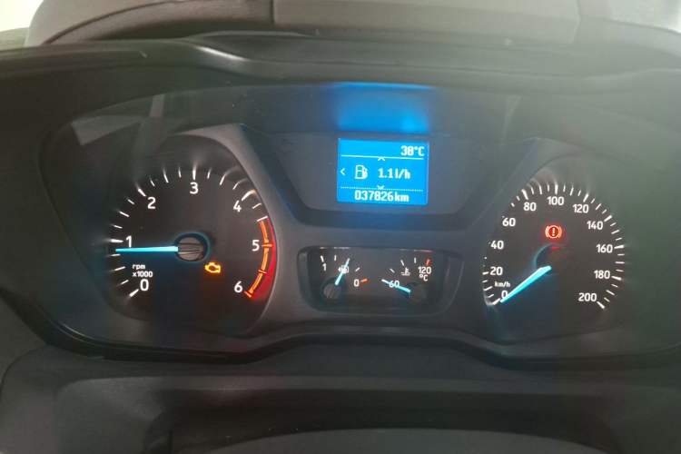Used Ford Transit 2019 2.0T Diesel Multi-Purpose Commercial Vehicle Mid-Drive Mid-Roof 6-Seater China VI Standard Instrument Cluster