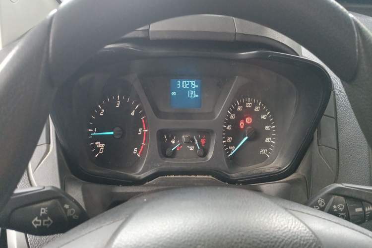 Used Ford Transit 2019 2.0T Diesel Multi-Purpose Commercial Vehicle Mid-Drive Mid-Roof 6-Seater China VI Standard Instrument Cluster