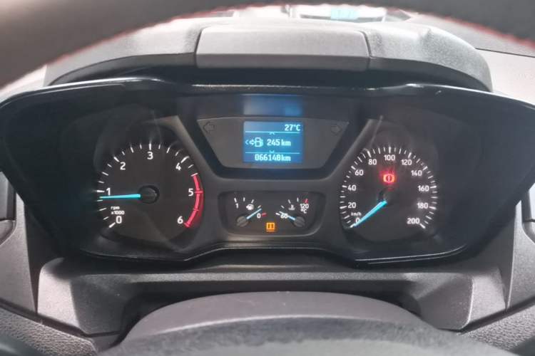 Used Ford Transit 2019 2.0T Diesel Van Short Wheelbase Mid-Roof 3-Seater China VI Standard Instrument Cluster