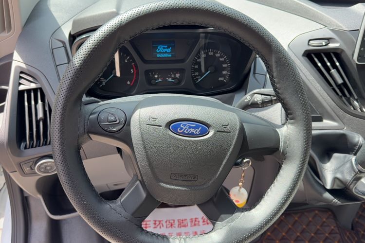 Used Ford Transit 2019 2.0T Diesel Multi-Purpose Commercial Vehicle Short Wheelbase Low Roof 6-Seater China VI Standard Interior 2