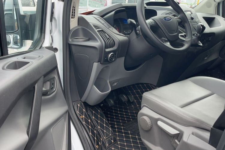 Used Ford Transit 2019 2.0T Diesel Business & Travel Mid-Drive Mid-Roof 7-Seater China VI Standard Interior 2