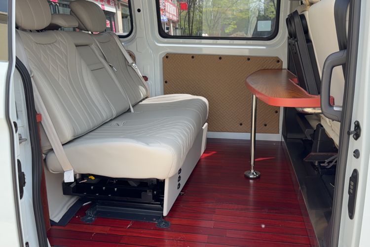 Used Ford Transit 2019 2.0T Diesel Multi-Purpose Commercial Vehicle Short Wheelbase Low Roof 6-Seater China VI Standard Interior 5