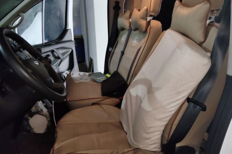 Used Ford Transit 2019 2.0T Diesel Multi-Purpose Commercial Vehicle Mid-Drive Mid-Roof 6-Seater China VI Standard Left Front Seat