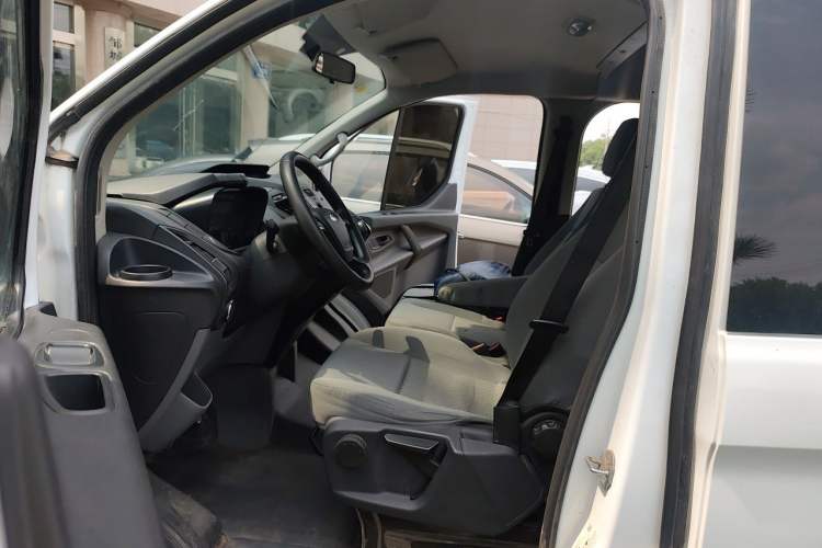 Used Ford Transit 2019 2.0T Gasoline Multi-Purpose Commercial Vehicle Mid-Drive Mid-Roof 6-Seater China VI Standard Left Front Seat