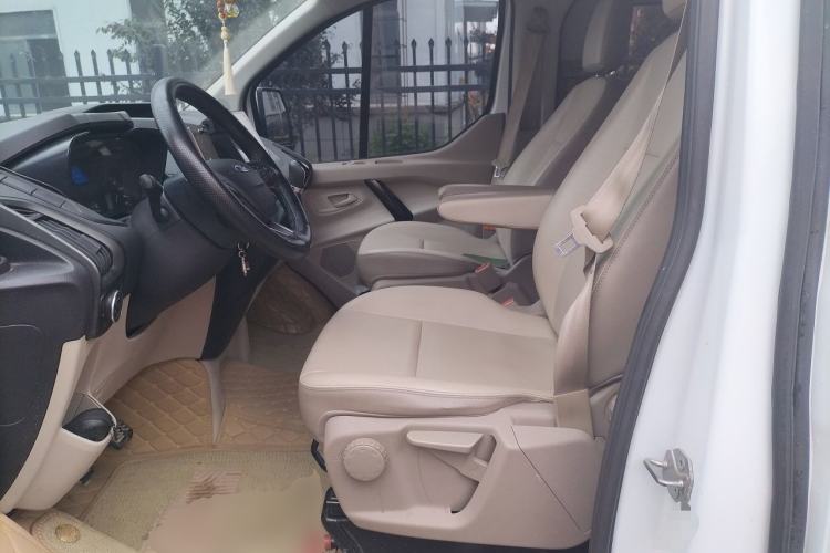 Used Ford Transit 2019 2.0T Diesel Commercial & Travel Short Wheelbase Low-Roof 7-Seater China VI Standard Left Front Seat