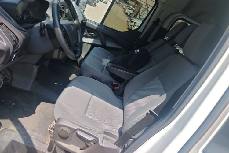 Used Ford Transit 2019 2.0T Gasoline Automatic Multi-Function Commercial Vehicle Mid-Roof 6-Seater China VI Standard Left Front Seat