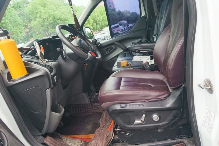 Used Ford Transit 2019 2.0T Diesel Multi-Purpose Commercial Vehicle Mid-Drive Mid-Roof 6-Seater China VI Standard Left Front Seat