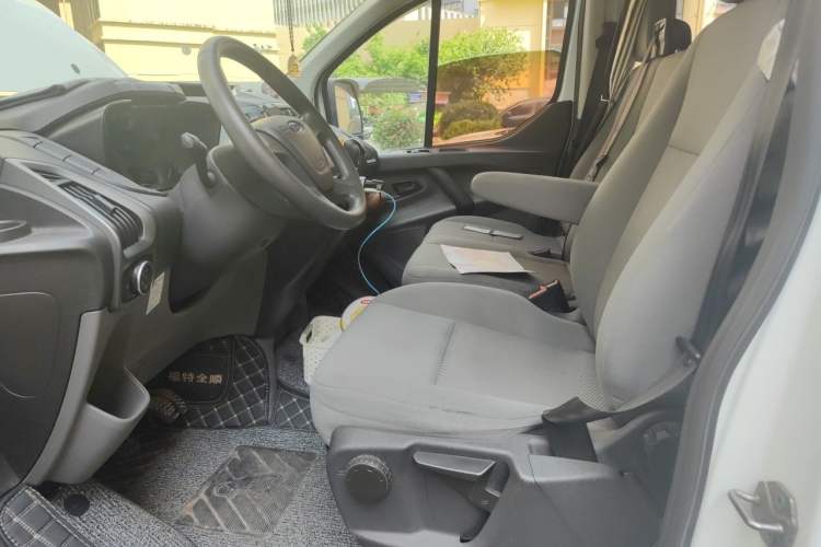 Used Ford Transit 2019 2.0T Diesel Multi-Purpose Commercial Vehicle Mid-Drive Mid-Roof 6-Seater China VI Standard Left Front Seat