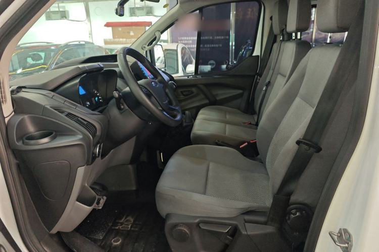 Used Ford Transit 2019 2.0T Diesel Multi-Purpose Commercial Vehicle Short Wheelbase Low Roof 6-Seater China VI Standard Left Front Seat