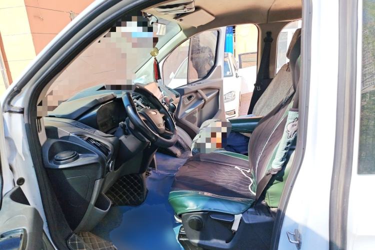 Used Ford Transit 2019 2.0T Diesel Multi-Purpose Commercial Vehicle Short Wheelbase Low Roof 6-Seater China VI Standard Left Front Seat