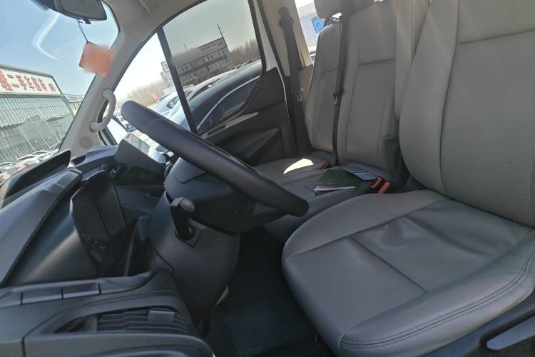 Used Ford Transit 2019 2.0T Diesel Multi-Purpose Commercial Vehicle Mid-Drive Mid-Roof 6-Seater China VI Standard Left Front Seat