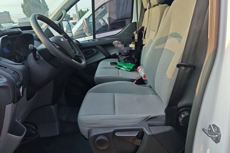 Used Ford Transit 2019 2.0T Diesel Multi-Purpose Commercial Vehicle Mid-Drive Mid-Roof 6-Seater China VI Standard Left Front Seat