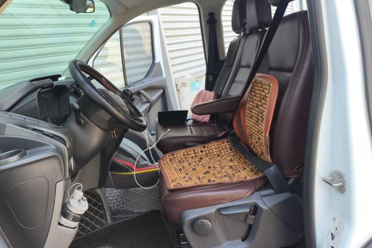 Used Ford Transit 2019 2.0T Diesel Multi-Purpose Commercial Vehicle Short Wheelbase Low Roof 6-Seater China VI Standard Left Front Seat