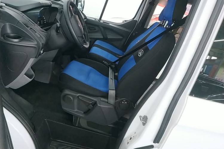 Used Ford Transit 2019 2.0T Diesel Multi-Purpose Commercial Vehicle Mid-Drive Mid-Roof 6-Seater China VI Standard Left Front Seat