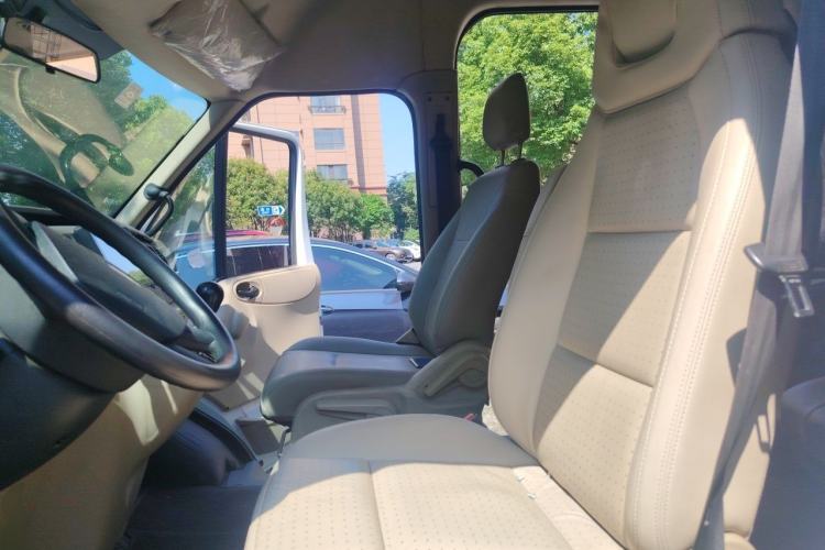 Used Ford Transit 2019 2.0T Diesel Commercial & Travel Mid-axle Mid-roof 9-Seater China VI Left Front Seat