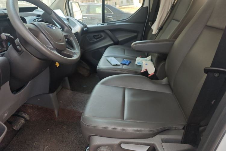 Used Ford Transit 2019 2.0T Diesel Business & Travel Mid-Drive Mid-Roof 8-Seater China VI Standard Left Front Seat
