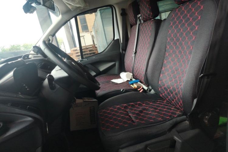 Used Ford Transit 2019 2.0T Diesel Multi-Purpose Commercial Vehicle Short Wheelbase Mid-Roof Design 6-Seater China VI Standard Left Front Seat