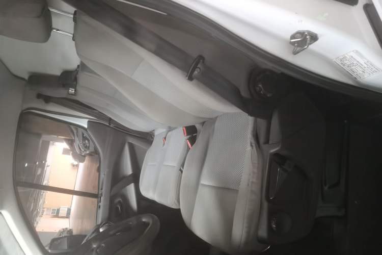Used Ford Transit 2019 2.0T Diesel Van Mid-Chassis Mid-Roof 3-Seater China VI Standard Left Front Seat