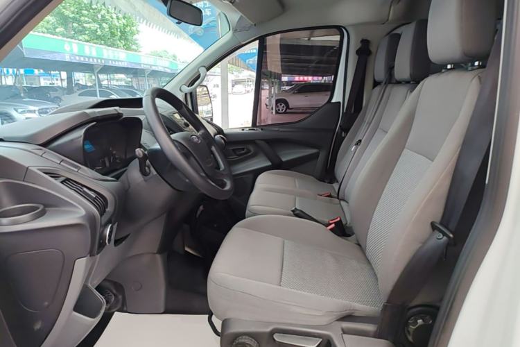 Used Ford Transit 2019 2.0T Diesel Multi-Purpose Commercial Vehicle Short Wheelbase Mid-Roof Design 6-Seater China VI Standard Left Front Seat