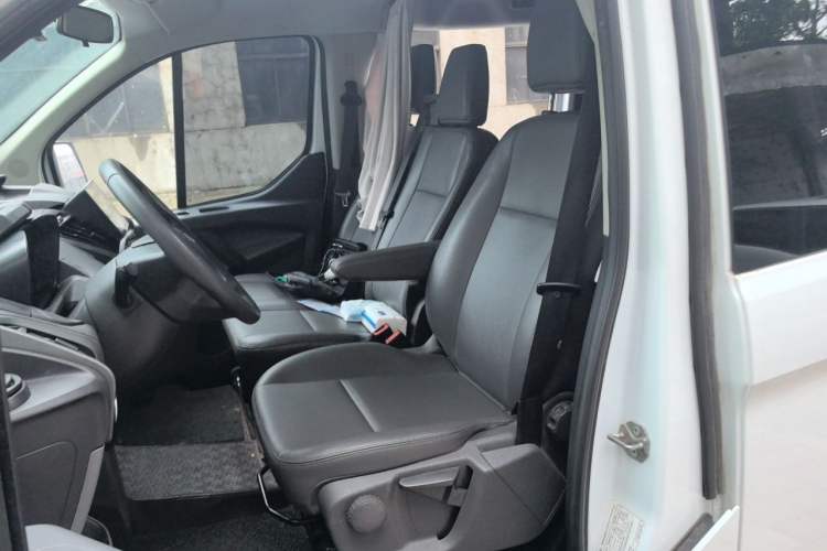Used Ford Transit 2019 2.0T Gasoline Automatic Business & Travel Version Mid-Drive Mid-Roof 8-Seater China VI Standard Left Front Seat