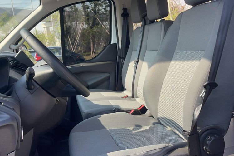 Used Ford Transit 2019 2.0T Gasoline Automatic Multi-Function Commercial Vehicle Mid-Roof 6-Seater China VI Standard Left Front Seat