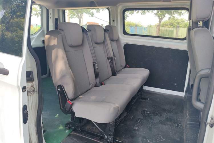 Used Ford Transit 2019 2.0T Gasoline Automatic Multi-Function Commercial Vehicle Short Wheelbase Low Roof 6-Seater China VI Standard Left Rear Seat