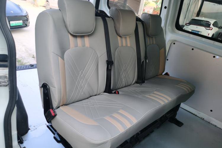 Used Ford Transit 2019 2.0T Diesel Multi-Purpose Commercial Vehicle Short Wheelbase Mid-Roof Design 6-Seater China VI Standard Left Rear Seat