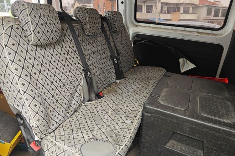 Used Ford Transit 2019 2.0T Diesel Multi-Purpose Commercial Vehicle Short Wheelbase Low Roof 6-Seater China VI Standard Left Rear Seat