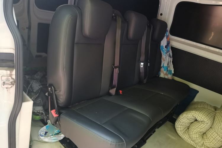 Used Ford Transit 2019 2.0T Diesel Multi-Purpose Commercial Vehicle Mid-Drive Mid-Roof 6-Seater China VI Standard Left Rear Seat