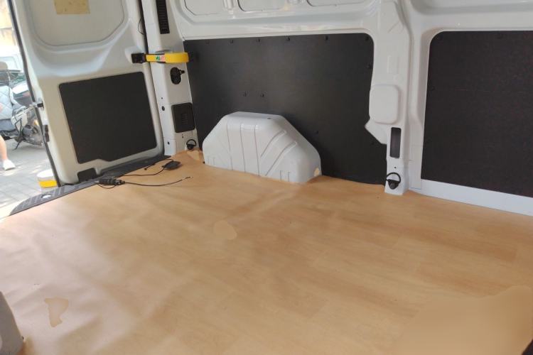 Used Ford Transit 2019 2.0T Gasoline Van Mid-axle Mid-roof 3-Seater China VI Standard Left Rear Seat