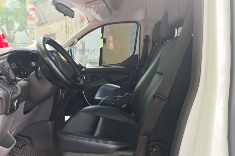 Used Ford Transit 2019 2.0T Diesel Multi-Purpose Commercial Vehicle Mid-Drive Mid-Roof 6-Seater China VI Standard Left Rear Seat