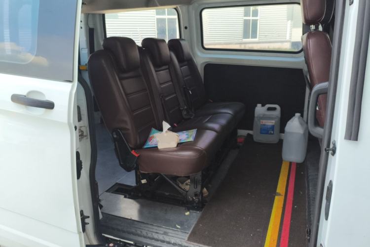Used Ford Transit 2019 2.0T Diesel Multi-Purpose Commercial Vehicle Short Wheelbase Low Roof 6-Seater China VI Standard Left Rear Seat