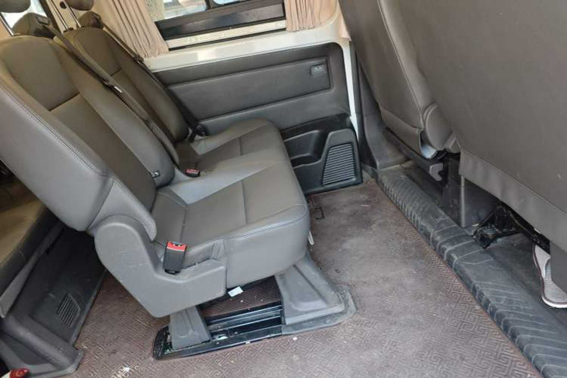 Used Ford Transit 2019 2.0T Diesel Business & Travel Mid-Drive Mid-Roof 8-Seater China VI Standard Left Rear Seat