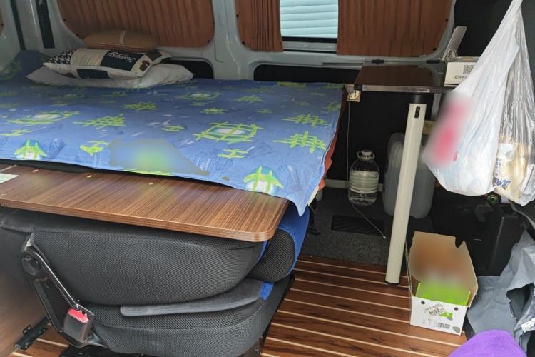 Used Ford Transit 2019 2.0T Diesel Multi-Purpose Commercial Vehicle Short Wheelbase Low Roof 6-Seater China VI Standard Left Rear Seat