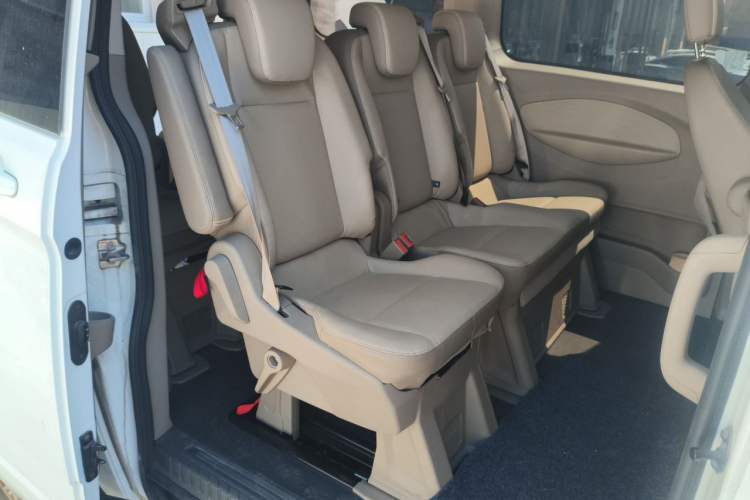 Used Ford Transit 2019 2.0T Diesel Commercial & Travel Short Wheelbase Low-Roof 9-Seater China VI Left Rear Seat