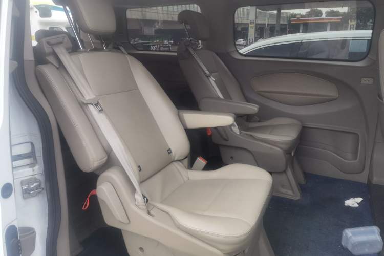 Used Ford Transit 2019 2.0T Diesel Commercial & Travel Short Wheelbase Low-Roof 7-Seater China VI Standard Left Rear Seat