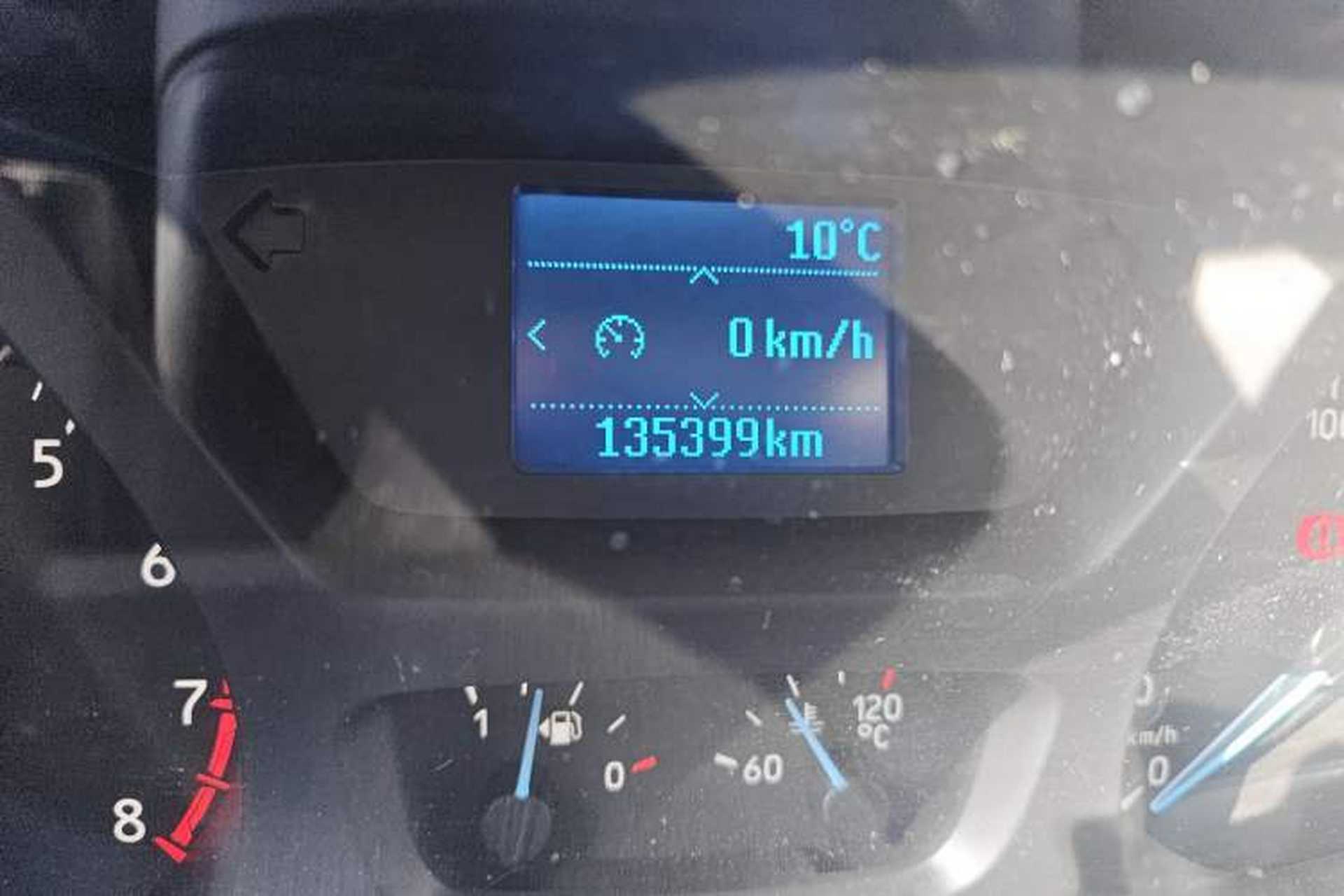 Used Ford Transit 2019 2.0T Gasoline Multi-Purpose Commercial Vehicle Mid-Drive Mid-Roof 6-Seater China VI Standard Odometer Close Up