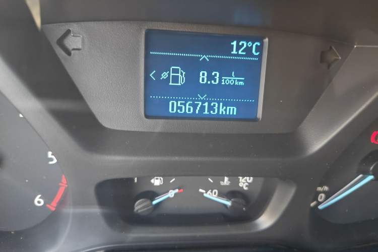 Used Ford Transit 2019 2.0T Diesel Multi-Purpose Commercial Vehicle Mid-Drive Mid-Roof 6-Seater China VI Standard Odometer Close Up