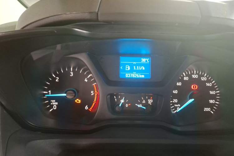 Used Ford Transit 2019 2.0T Diesel Multi-Purpose Commercial Vehicle Mid-Drive Mid-Roof 6-Seater China VI Standard Odometer Close Up