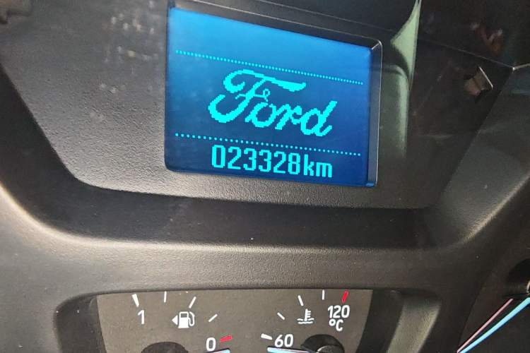 Used Ford Transit 2019 2.0T Diesel Multi-Purpose Commercial Vehicle Short Wheelbase Low Roof 6-Seater China VI Standard Odometer Close Up