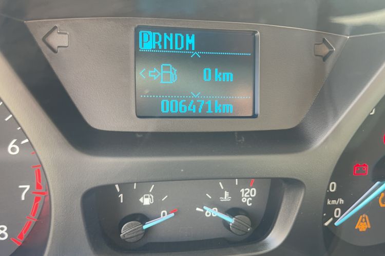 Used Ford Transit 2019 2.0T Gasoline Automatic Multi-Function Commercial Vehicle Mid-Roof 6-Seater China VI Standard Odometer Close Up