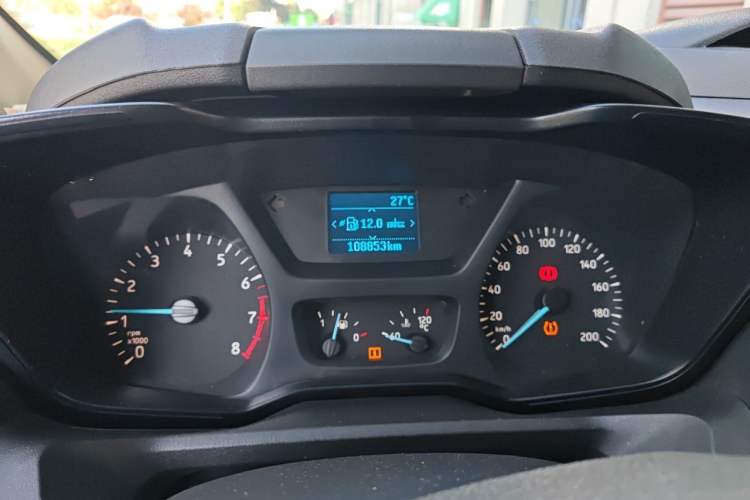 Used Ford Transit 2019 2.0T Gasoline Multi-Purpose Commercial Vehicle Short Wheelbase Low Roof 6-Seater China VI Standard Odometer Close Up