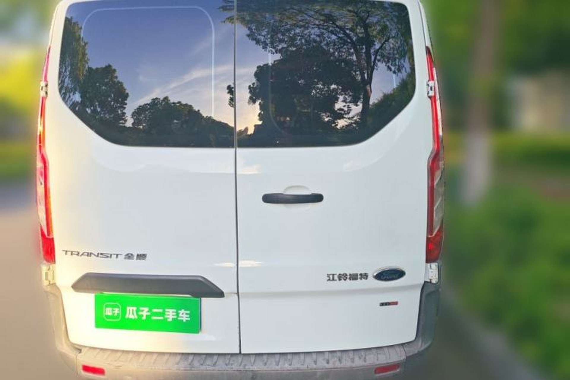 Used Ford Transit 2019 2.0T Diesel Multi-Purpose Commercial Vehicle Short Wheelbase Low Roof 6-Seater China VI Standard Rear