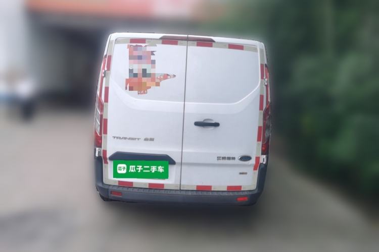 Used Ford Transit 2019 2.0T Diesel Van Short Wheelbase Low Roof 3-Seater China VI Standard Rear
