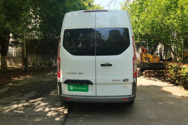Used Ford Transit 2019 2.0T Diesel Multi-Purpose Commercial Vehicle Mid-Drive Mid-Roof 6-Seater China VI Standard Rear
