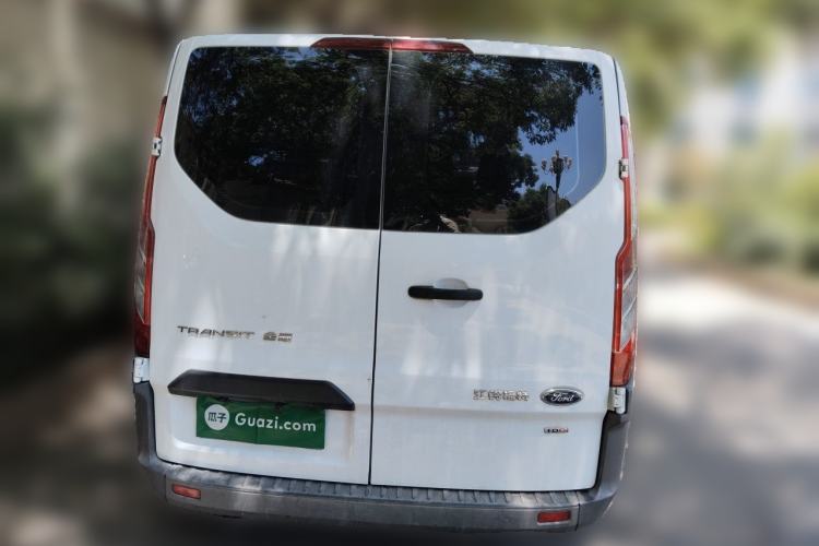 Used Ford Transit 2019 2.0T Diesel Multi-Purpose Commercial Vehicle Short Wheelbase Low Roof 6-Seater China VI Standard Rear