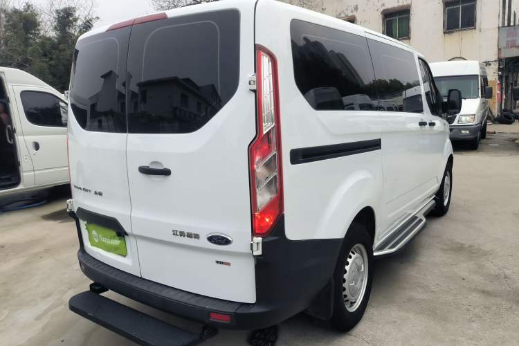 Used Ford Transit 2019 2.0T Diesel Multi-Purpose Commercial Vehicle Short Wheelbase Low Roof 6-Seater China VI Standard Rear Right 45 Deg