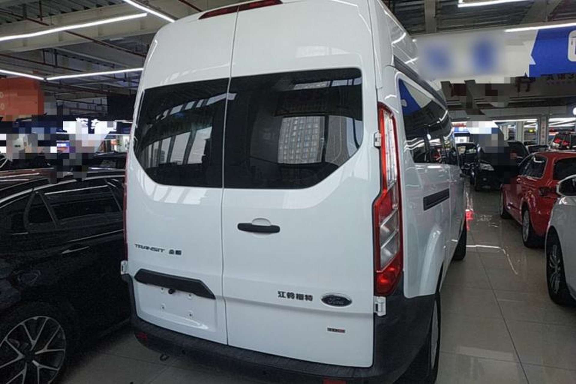 Used Ford Transit 2019 2.0T Diesel Multi-Purpose Commercial Vehicle Mid-Drive Mid-Roof 6-Seater China VI Standard Rear Right 45 Deg
