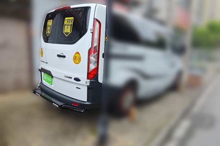 Used Ford Transit 2019 2.0T Diesel Multi-Purpose Commercial Vehicle Short Wheelbase Low Roof 6-Seater China VI Standard Rear Right 45 Deg