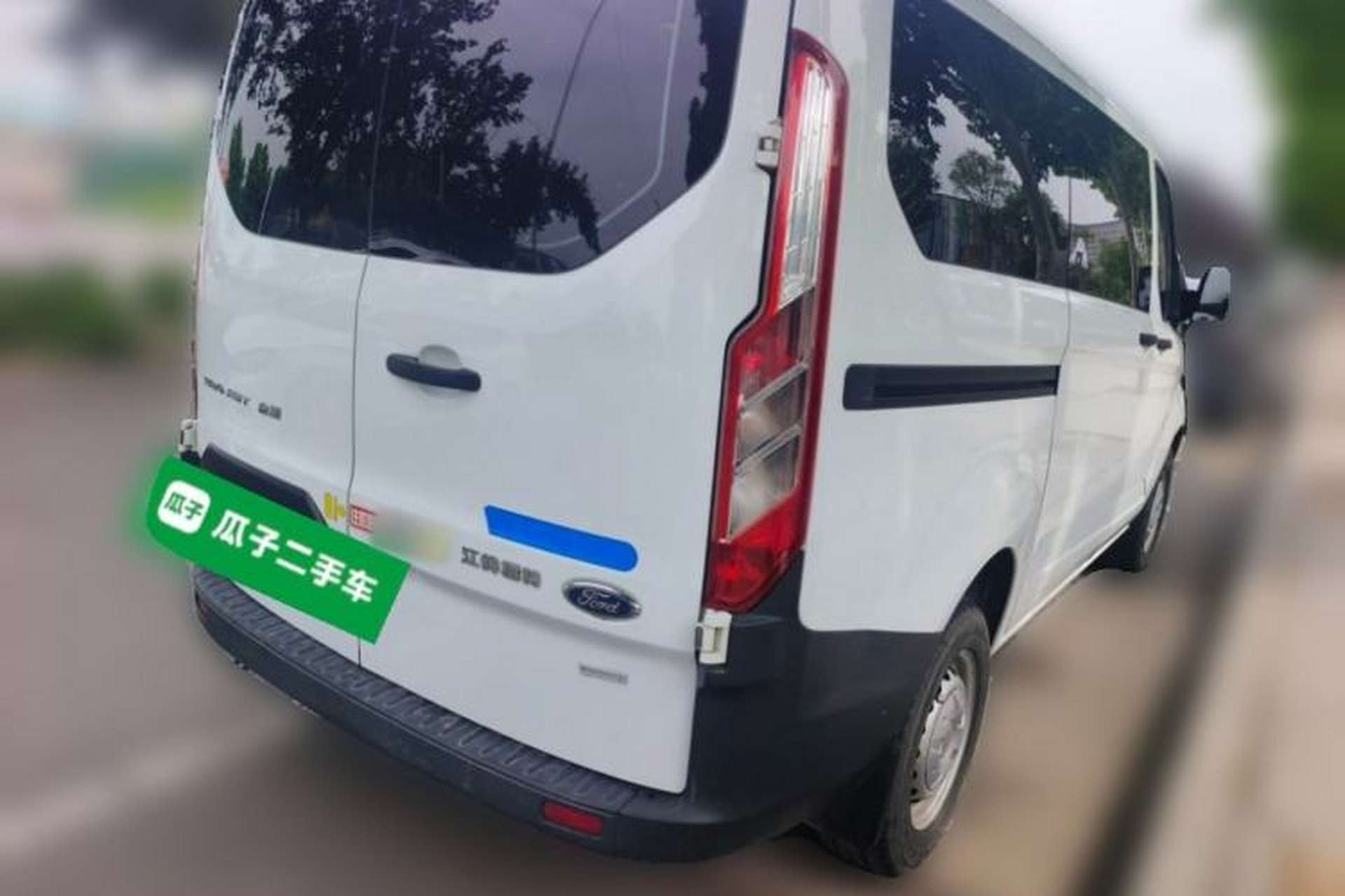 Used Ford Transit 2019 2.0T Gasoline Automatic Multi-Function Commercial Vehicle Short Wheelbase Low Roof 6-Seater China VI Standard Rear Right 45 Deg